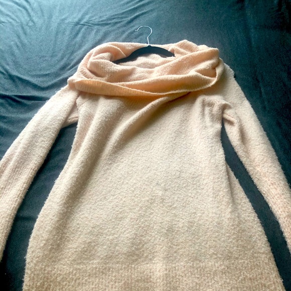 Long soft sweater - Picture 1 of 5